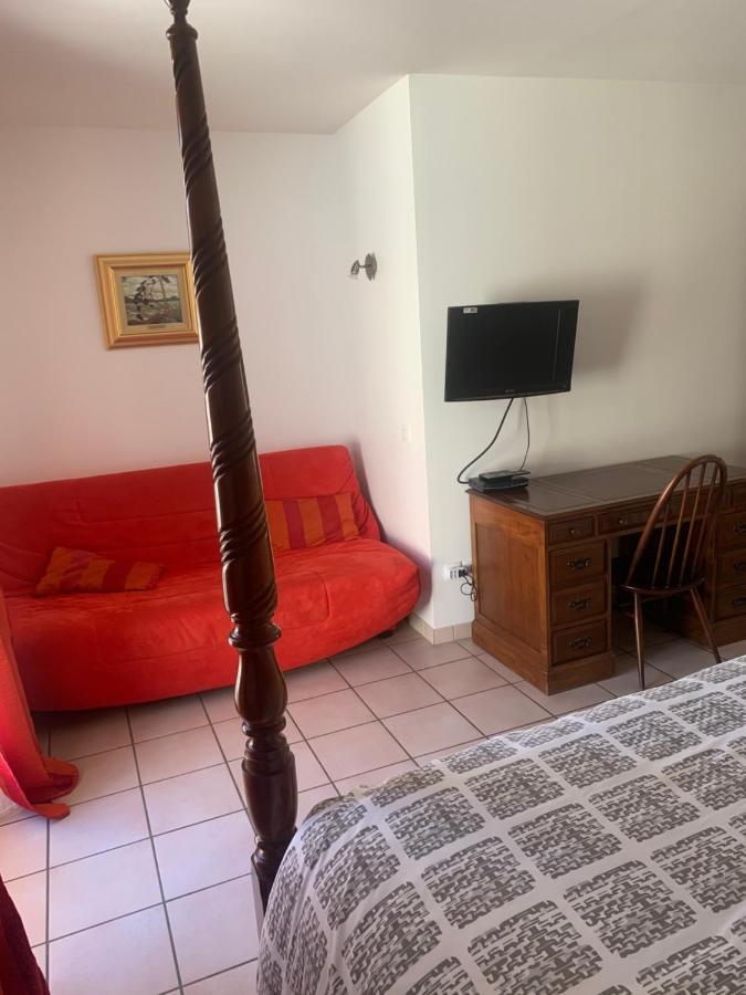 Le Saint-Hilaire Bed and Breakfast Exteriör bild